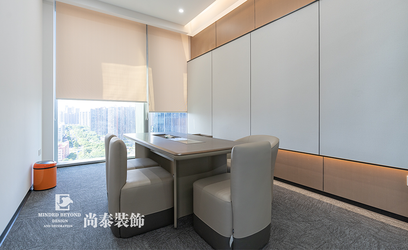 深圳市龍華區(qū)科技公司辦公室裝修效果圖