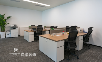 小面積辦公室裝修，如何顯得寬敞